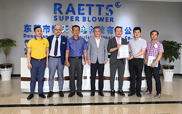 發(fā)展合作機(jī)會(huì) 共建互利雙贏，歡迎韓國(guó)商工會(huì)會(huì)長(zhǎng)和韓國(guó)總代理商蒞臨我司參觀了解交流